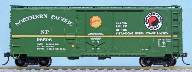 Accurail NP insulated boxcar