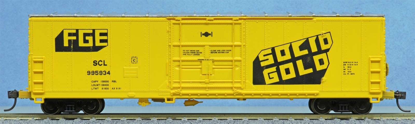 yellow, black 50 FGE Insulated Boxcar Ready to Run Conrail 360604 