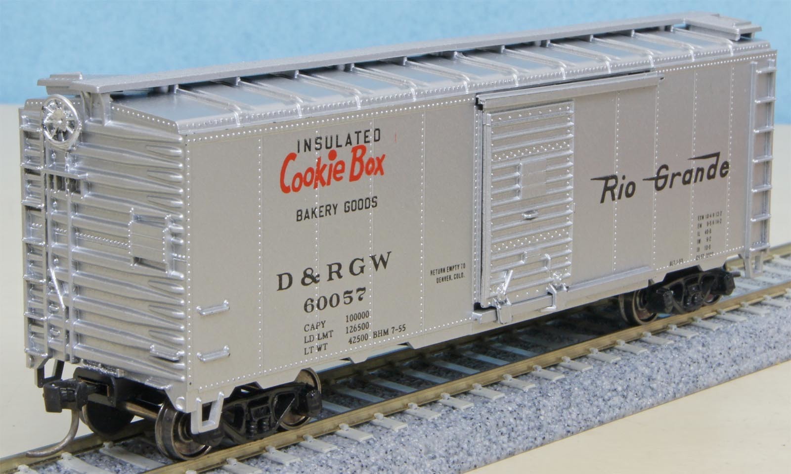 D&RGW Cookie Box, 40' boxcar: Cascade Green Forever!